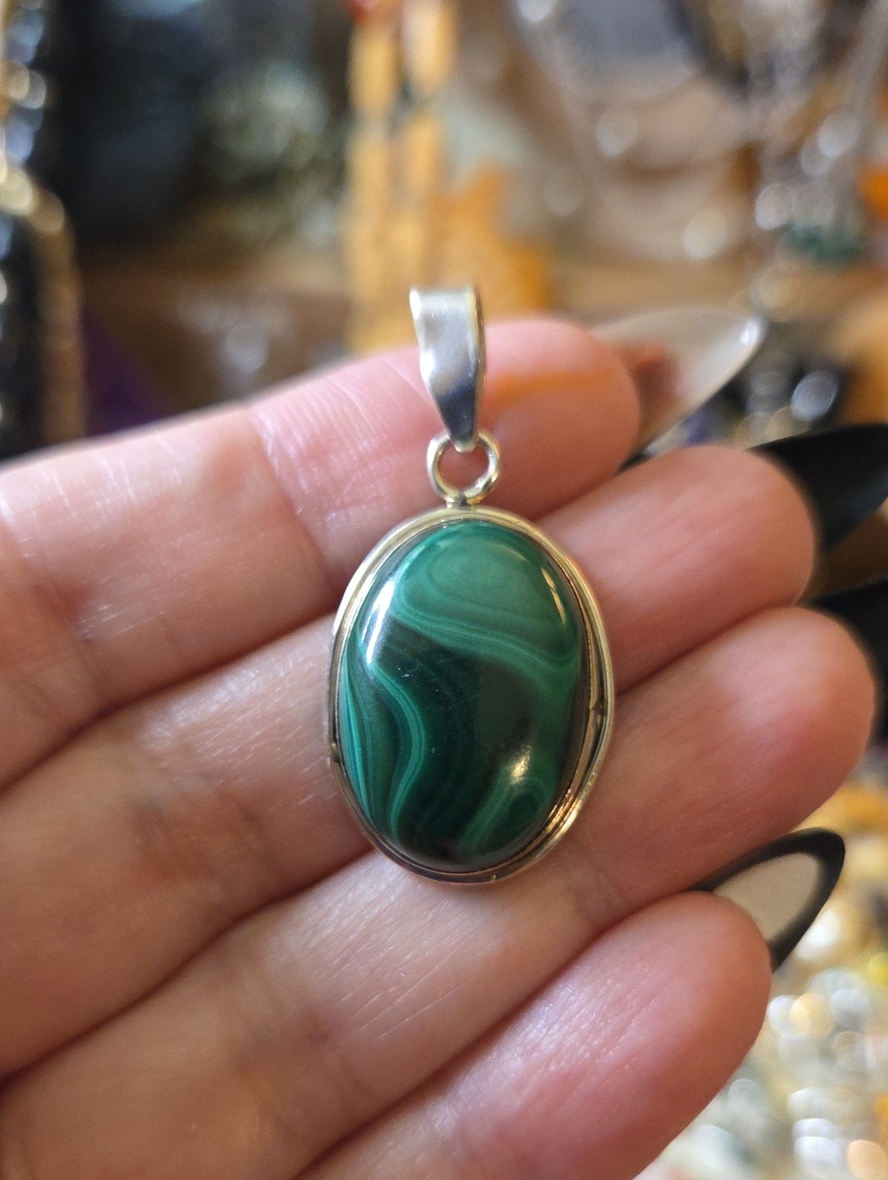 Green Malachite Oval Pendant Necklace - Unbranded Sterling Silver